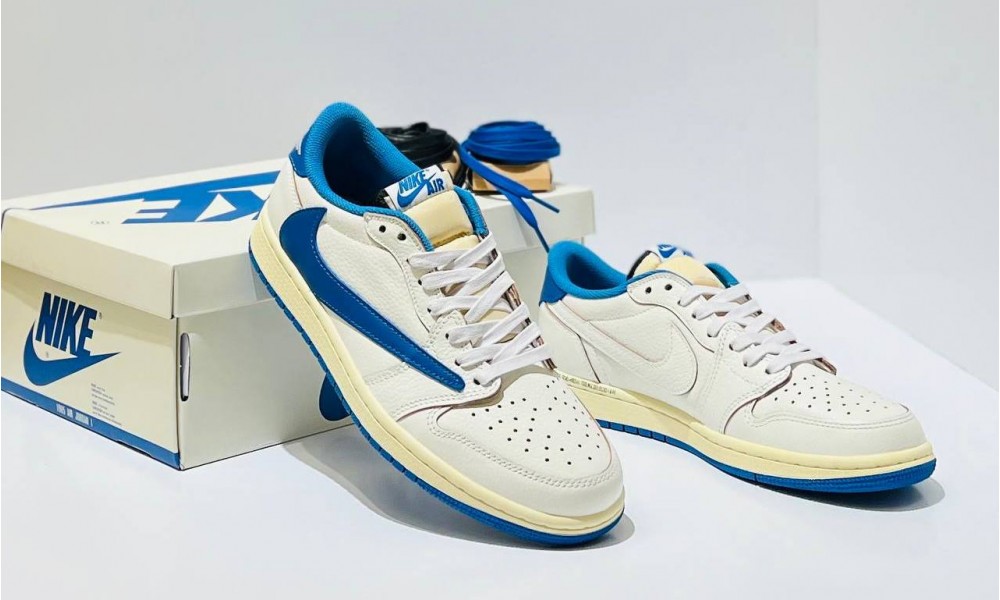 Travis Scott x Fragment Air Jordan 1 Low Sail Military Blue